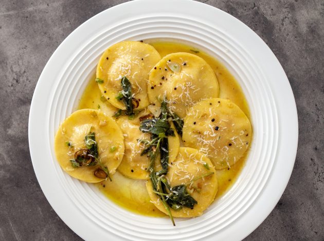 yoav-aziz-EGRJe6BHG9I-unsplash